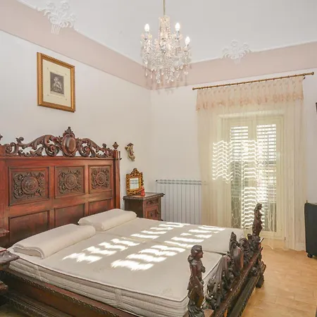 2 Bedroom Nice Apartment In Modica Holiday home Modica