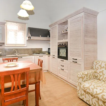 Holiday home 2 Bedroom Nice Apartment In Modica