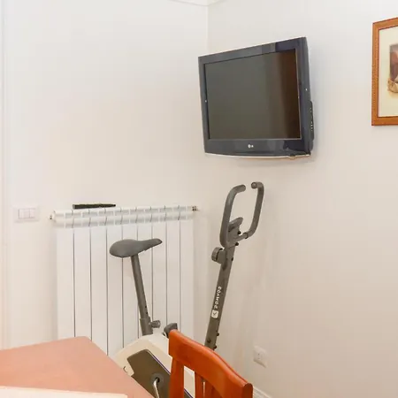 2 Bedroom Nice Apartment In Modica Holiday home