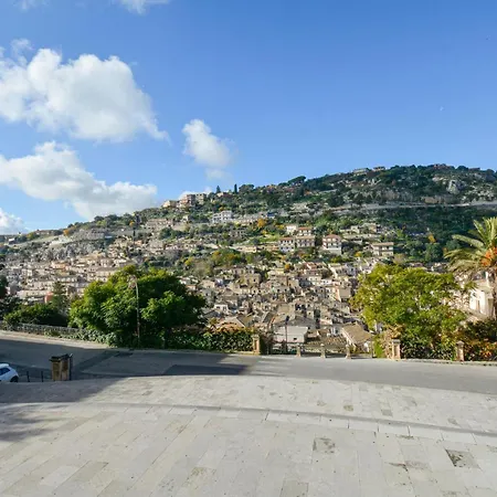 Holiday home 2 Bedroom Nice Apartment In Modica Modica
